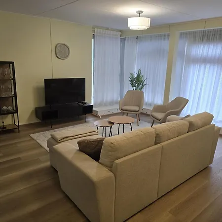 Revontulet Zohar Hazfoni & Tatil Evi Haukivuori
